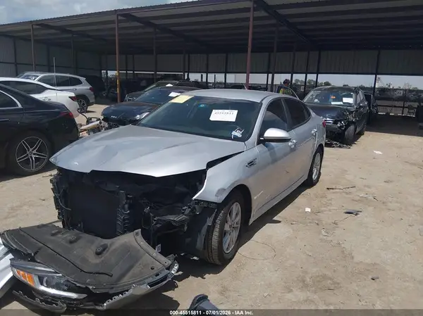 5XXGT4L32JG222865 2018 KIA OPTIMA - Image 2