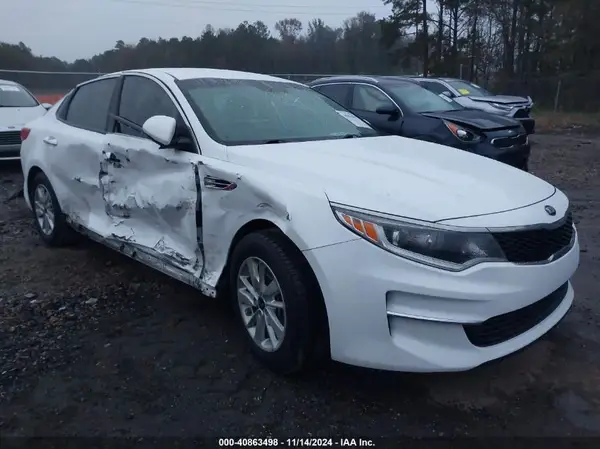 5XXGT4L32JG223143 2018 KIA OPTIMA - Image 1
