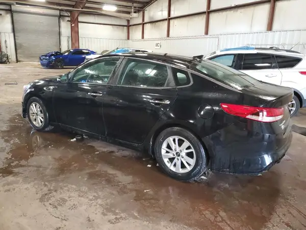 5XXGT4L32JG223790 2018 KIA OPTIMA - Image 2