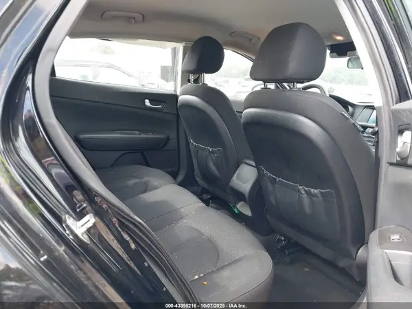 5XXGT4L32JG225622 2018 KIA OPTIMA - Image 8