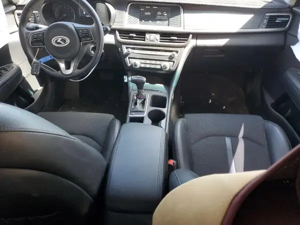 5XXGT4L32JG226270 2018 KIA OPTIMA - Image 8