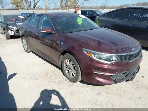 5XXGT4L32JG228231 2018 KIA OPTIMA - Image 1