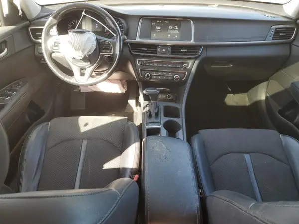 5XXGT4L32JG231968 2018 KIA OPTIMA - Image 8