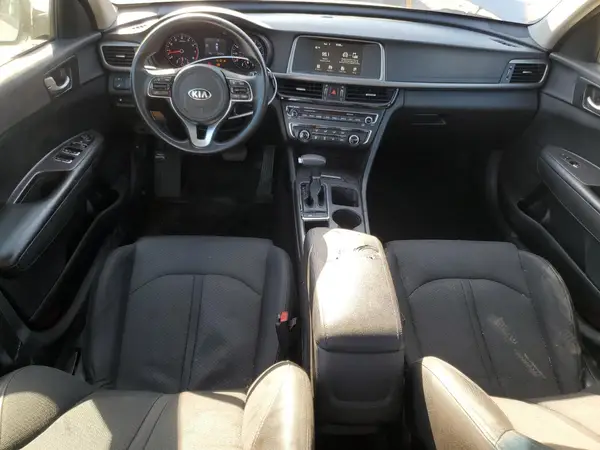 5XXGT4L32JG233672 2018 KIA OPTIMA - Image 8