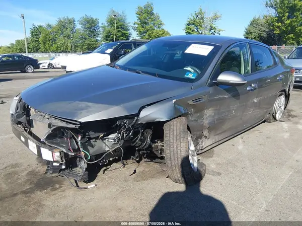 5XXGT4L32JG234532 2018 KIA OPTIMA - Image 2