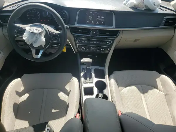 5XXGT4L32JG235924 2018 KIA OPTIMA - Image 8
