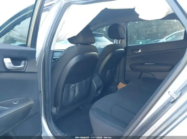 5XXGT4L32JG236930 2018 KIA OPTIMA - Image 8