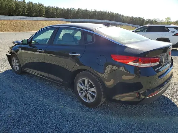 5XXGT4L32JG237205 2018 KIA OPTIMA - Image 2