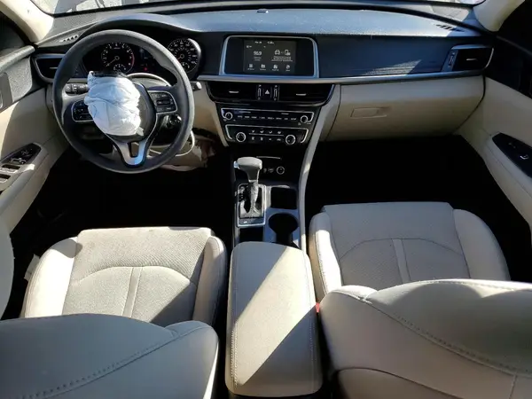 5XXGT4L32JG237205 2018 KIA OPTIMA - Image 8