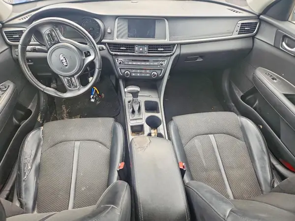 5XXGT4L32JG237284 2018 KIA OPTIMA - Image 8