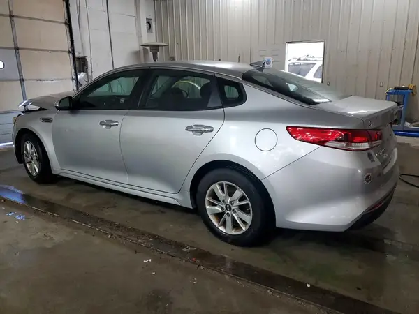 5XXGT4L32JG241755 2018 KIA OPTIMA - Image 2