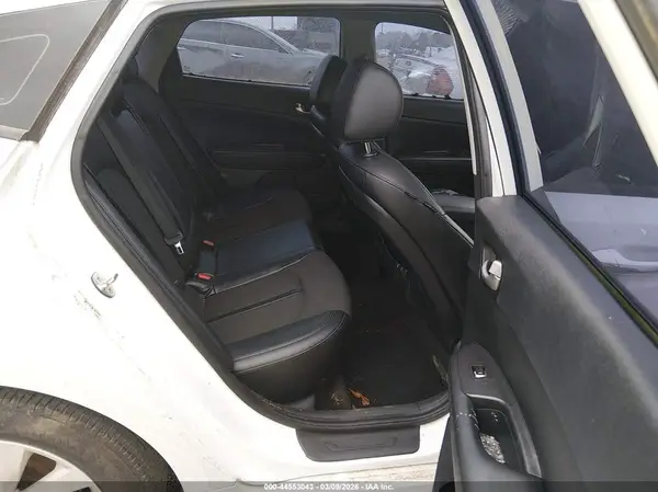 5XXGT4L32JG242176 2018 KIA OPTIMA - Image 8