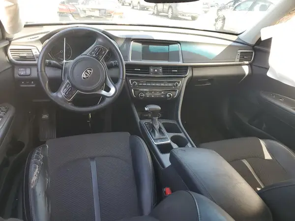 5XXGT4L32JG242453 2018 KIA OPTIMA - Image 8