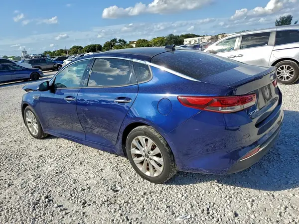 5XXGT4L32JG242467 2018 KIA OPTIMA - Image 2