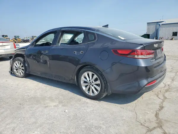 5XXGT4L32JG242498 2018 KIA OPTIMA - Image 2