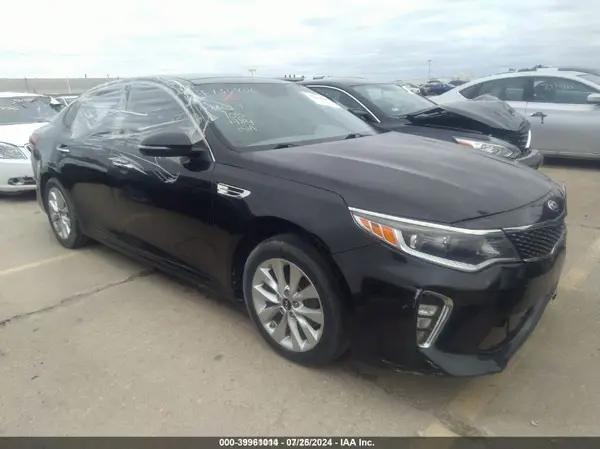 5XXGT4L32JG245188 2018 KIA OPTIMA - Image 1