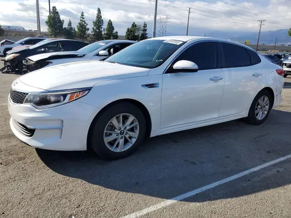 5XXGT4L32JG245319 2018 KIA OPTIMA - Image 1