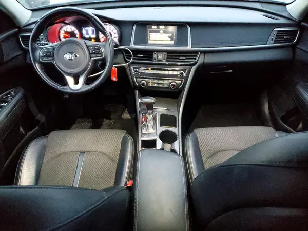 5XXGT4L32JG245403 2018 KIA OPTIMA - Image 8
