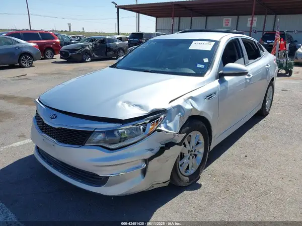 5XXGT4L32JG245515 2018 KIA OPTIMA - Image 2