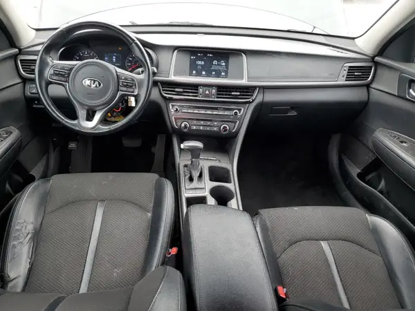5XXGT4L32JG245725 2018 KIA OPTIMA - Image 8