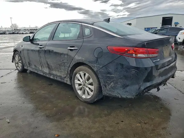 5XXGT4L32JG246177 2018 KIA OPTIMA - Image 2