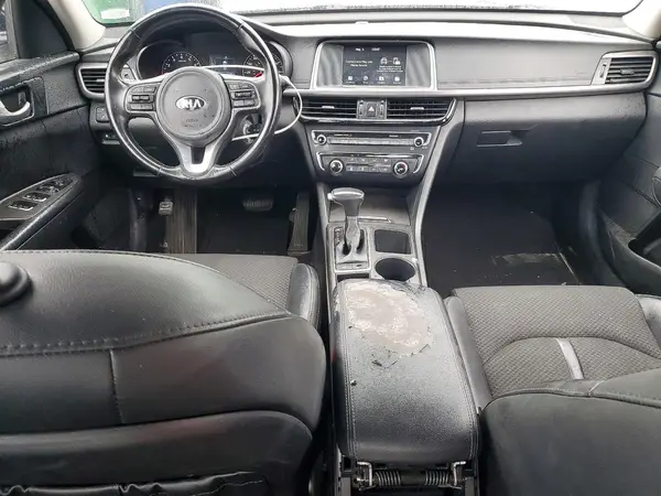 5XXGT4L32JG246387 2018 KIA OPTIMA - Image 8