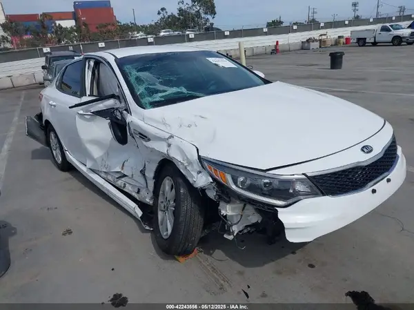 5XXGT4L32JG246535 2018 KIA OPTIMA - Image 1