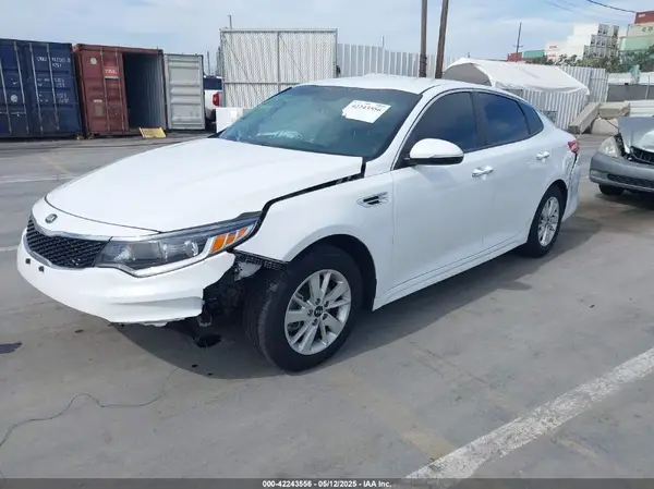 5XXGT4L32JG246535 2018 KIA OPTIMA - Image 2