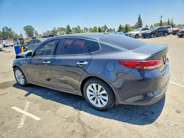 5XXGT4L32JG246728 2018 KIA OPTIMA - Image 2