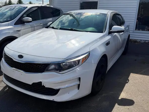 5XXGT4L32JG248088 2018 KIA OPTIMA - Image 2