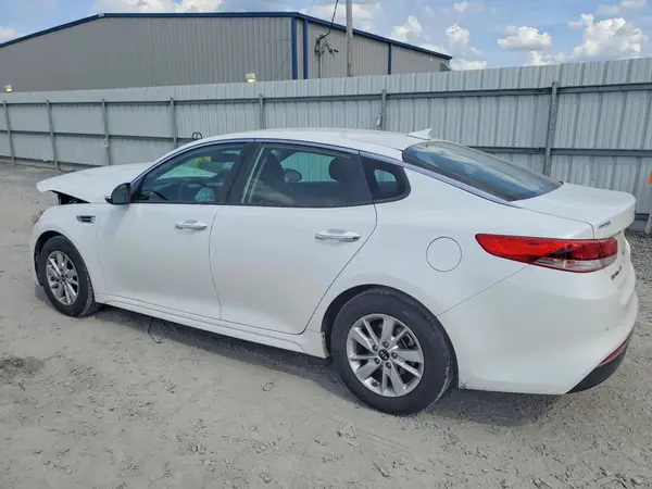 5XXGT4L32JG249080 2018 KIA OPTIMA - Image 2