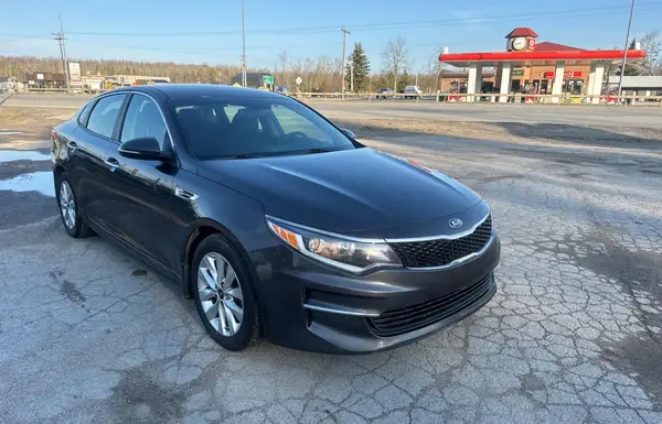 5XXGT4L32JG250388 2018 KIA OPTIMA - Image 1