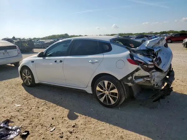 5XXGT4L32JG251301 2018 KIA OPTIMA - Image 2