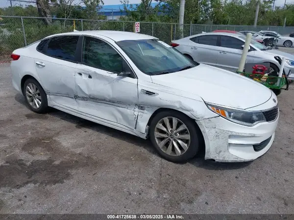 5XXGT4L32JG251685 2018 KIA OPTIMA - Image 1