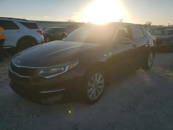 5XXGT4L32JG252092 2018 KIA OPTIMA - Image 1