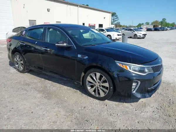 5XXGT4L32JG253680 2018 KIA OPTIMA - Image 1
