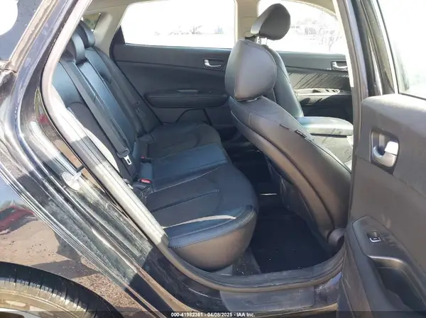 5XXGT4L32JG253680 2018 KIA OPTIMA - Image 8