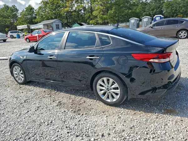 5XXGT4L32JG257180 2018 KIA OPTIMA - Image 2