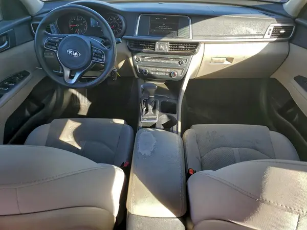 5XXGT4L32JG258457 2018 KIA OPTIMA - Image 8