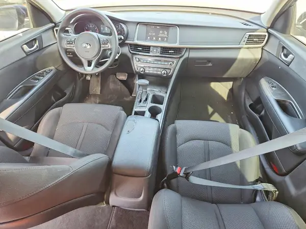 5XXGT4L32JG258765 2018 KIA OPTIMA - Image 8