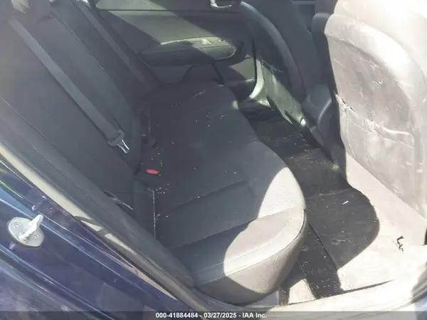 5XXGT4L32JG258927 2018 KIA OPTIMA - Image 8