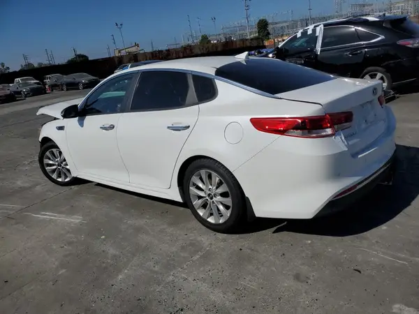 5XXGT4L32JG260614 2018 KIA OPTIMA - Image 2
