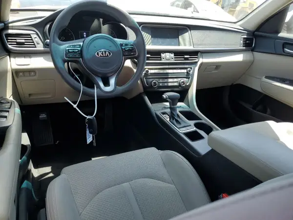 5XXGT4L32JG261357 2018 KIA OPTIMA - Image 8