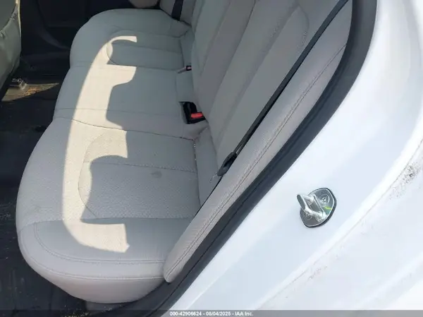 5XXGT4L32JG261665 2018 KIA OPTIMA - Image 8