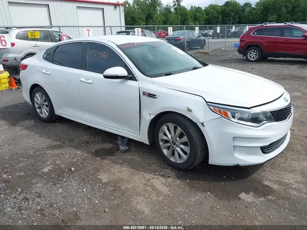 5XXGT4L32JG261696 2018 KIA OPTIMA - Image 1