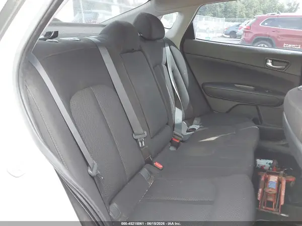 5XXGT4L32JG261696 2018 KIA OPTIMA - Image 8