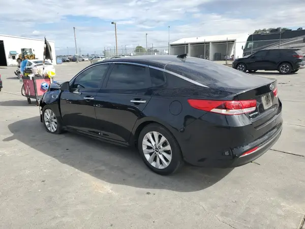 5XXGT4L32JG262265 2018 KIA OPTIMA - Image 2