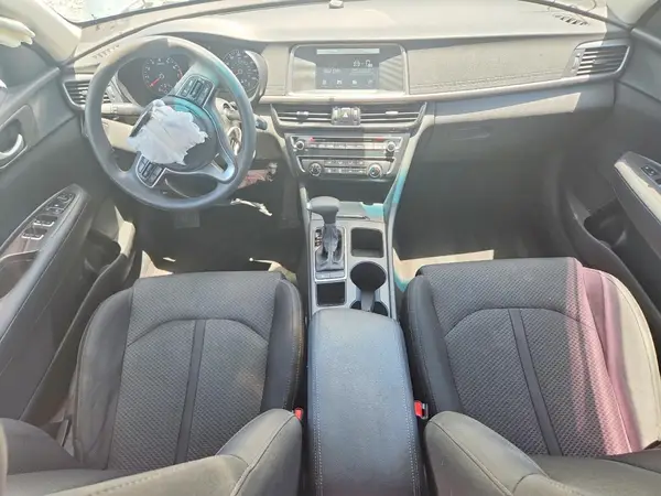 5XXGT4L32JG263769 2018 KIA OPTIMA - Image 8