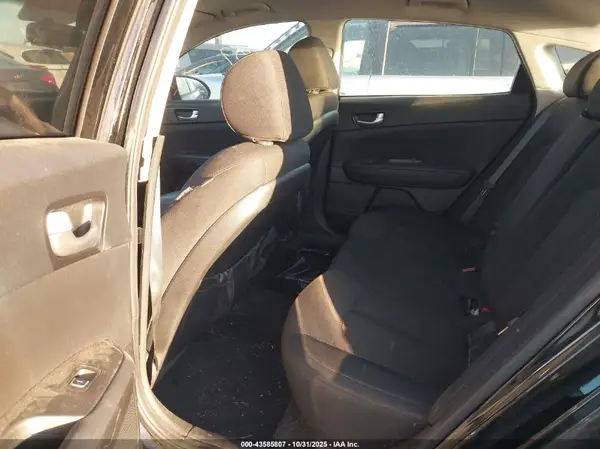 5XXGT4L32JG264355 2018 KIA OPTIMA - Image 8