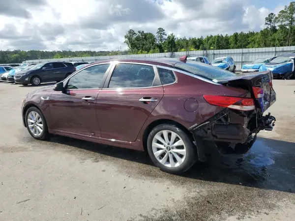 5XXGT4L32JG266820 2018 KIA OPTIMA - Image 2